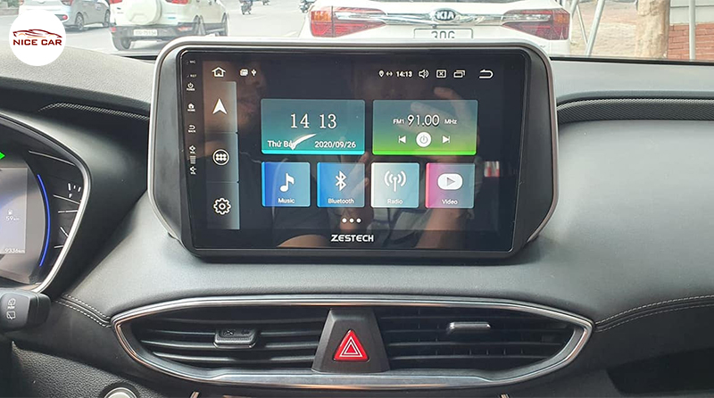 Man hinh Android xe Hyundai Santafe 2020
