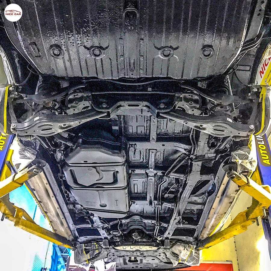 Phu_gam_Kia_Carnival