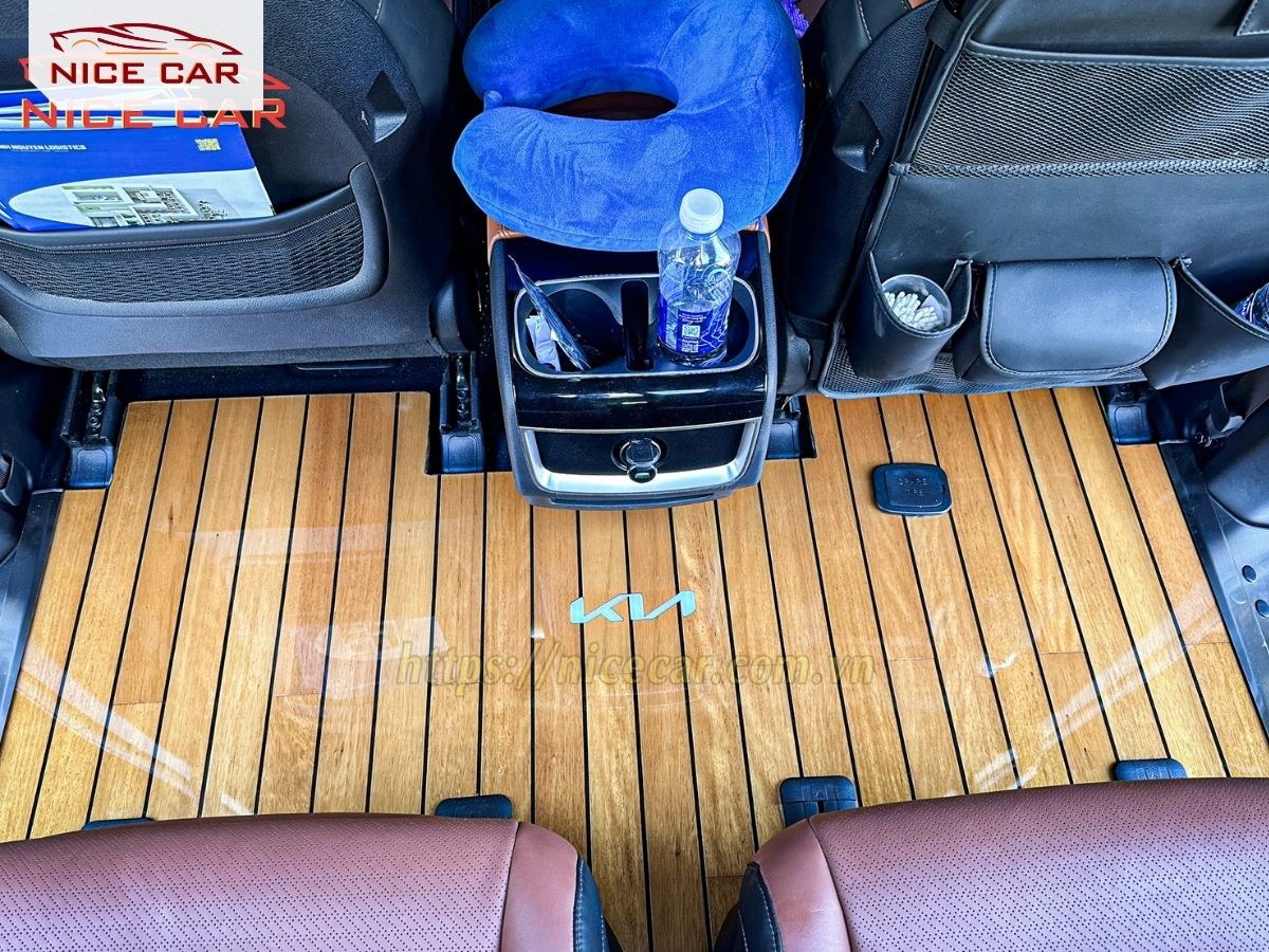 san-cacbon-crystal-kia-carnival-12