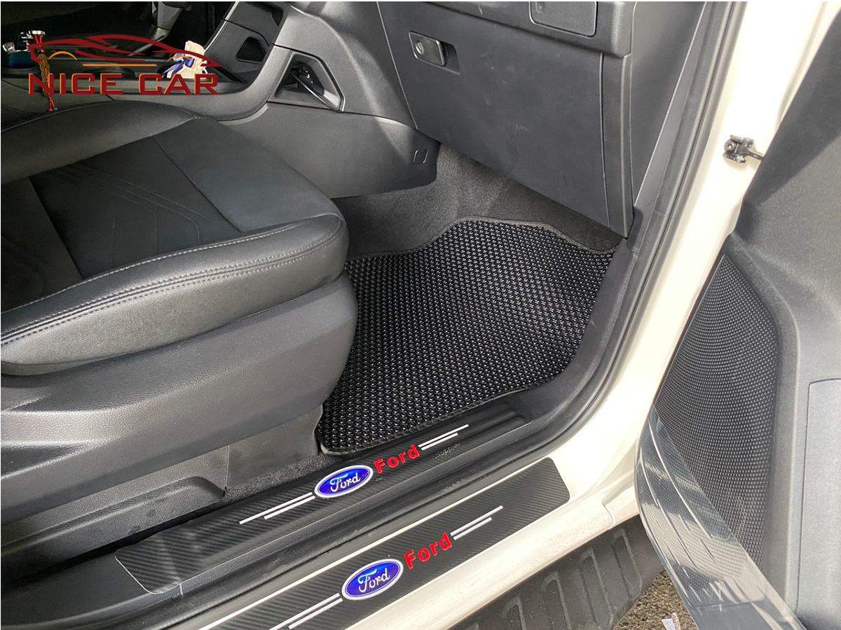 Thảm lót sàn cao su cho Ford Everest 2023