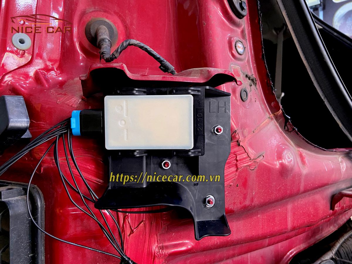 canh-bao-diem-mu-mobis-chinh-hang-xe-kia-sorento-3