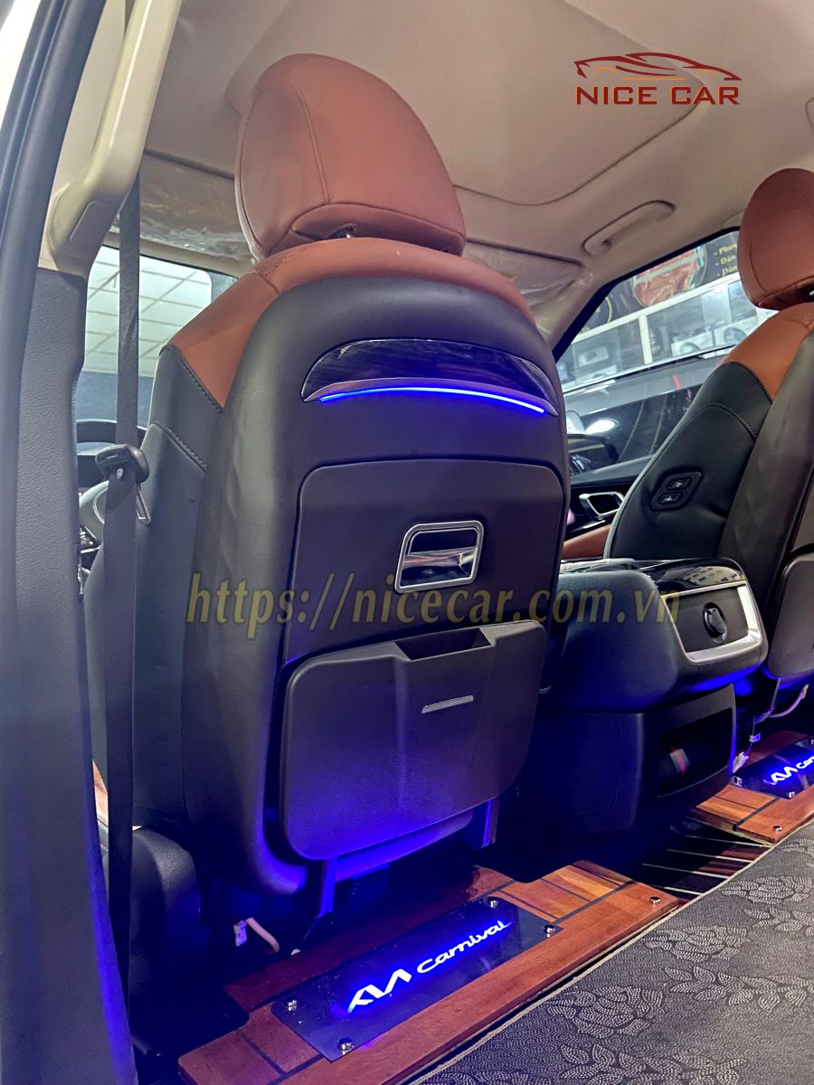 ban-lam-viec-ban-an-cho-kia-carnival-3