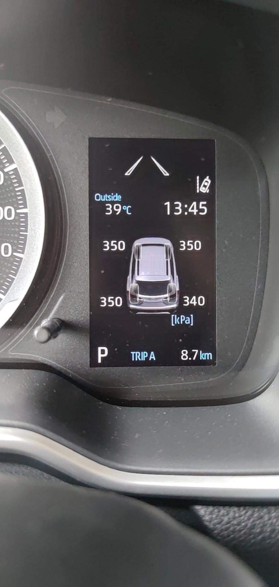 cam-bien-ap-suat-lop-toyota-cross-2023-2