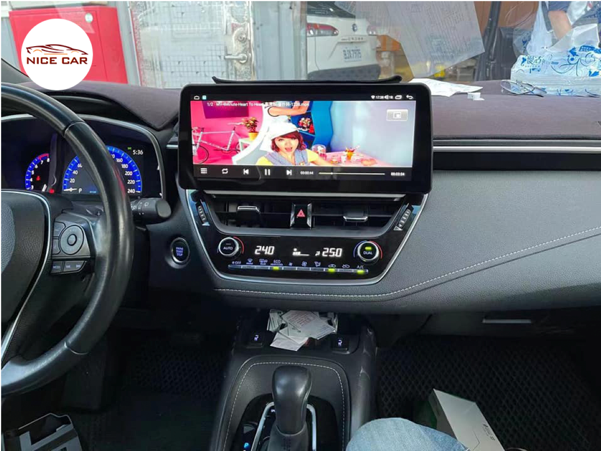 man-hinh-android-toyota-cross-2023-13