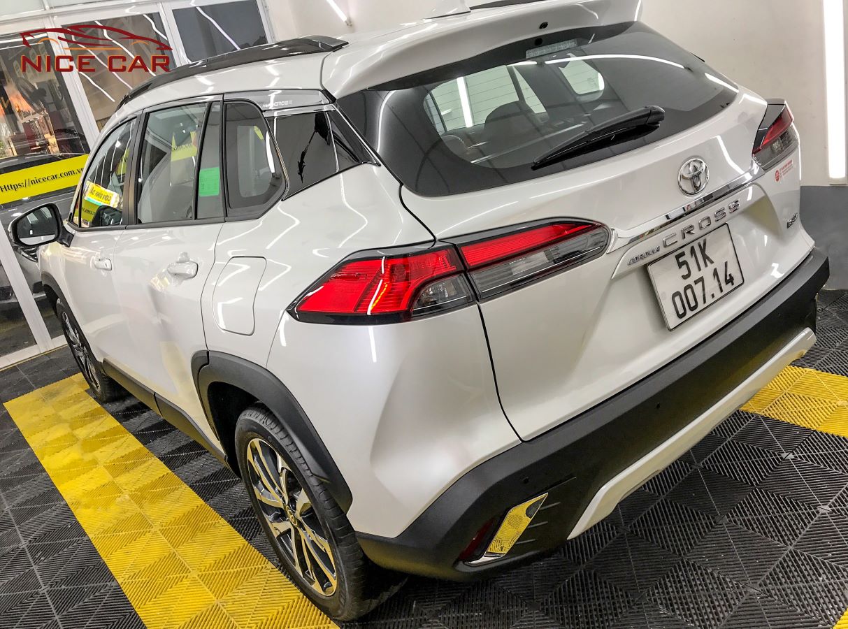 phu-ceramic-9h-toyota-cross-2023-6