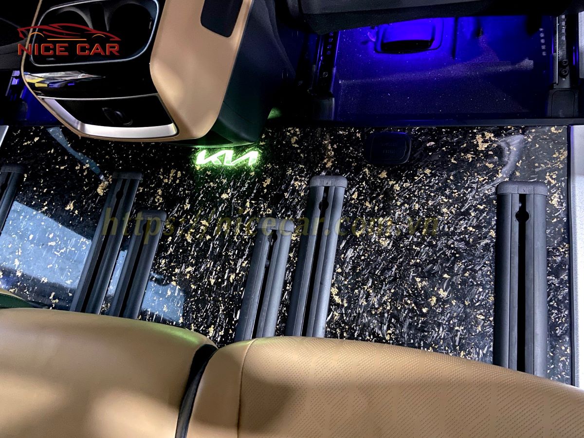 san-cacbon-cho-kia-carnival-bang-8-cho-4