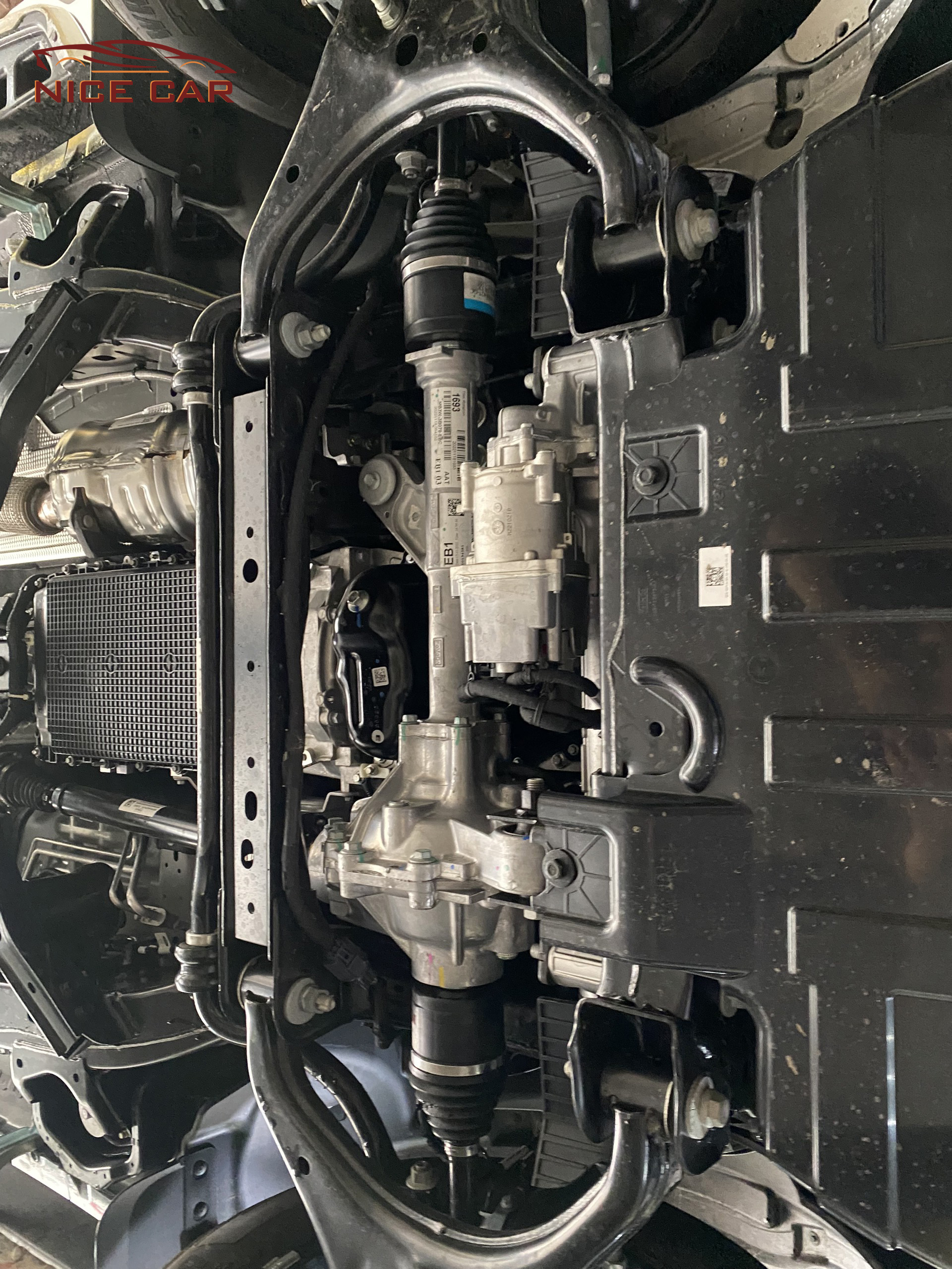 tam-chan-gam-ford-everest-2023-2