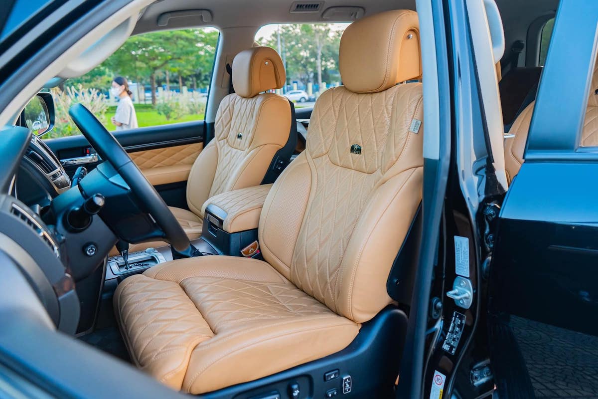 do-ghe-limousine-land-cruiser-30