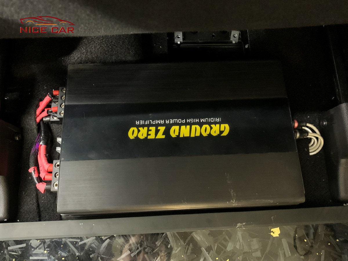 do-noi-that-thuong-gia-limousine-kia-carnival-2023-25