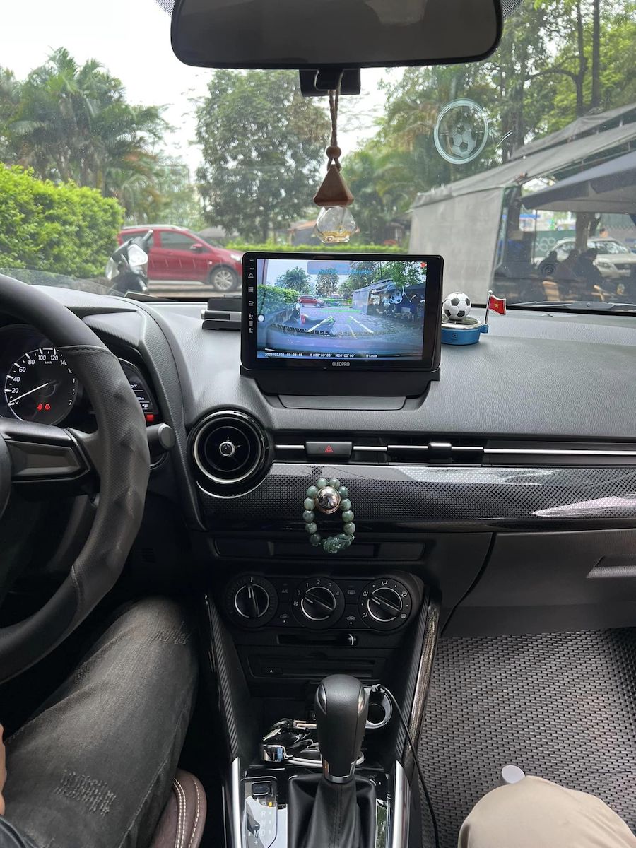 man-hinh-android-mazda-2-3