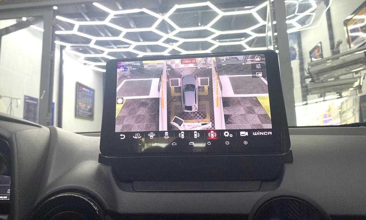 man-hinh-android-mazda-2-7