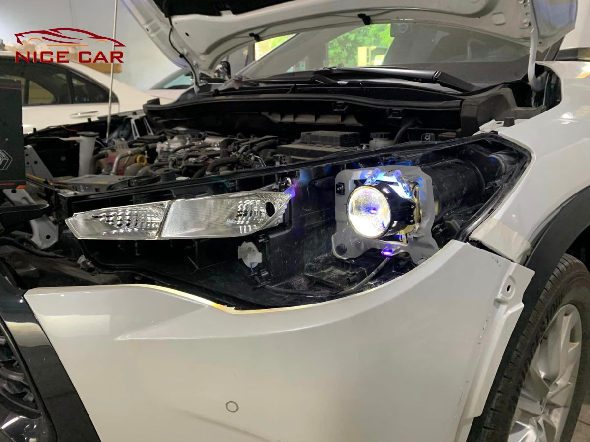 do-den-corolla-cross-2020-8