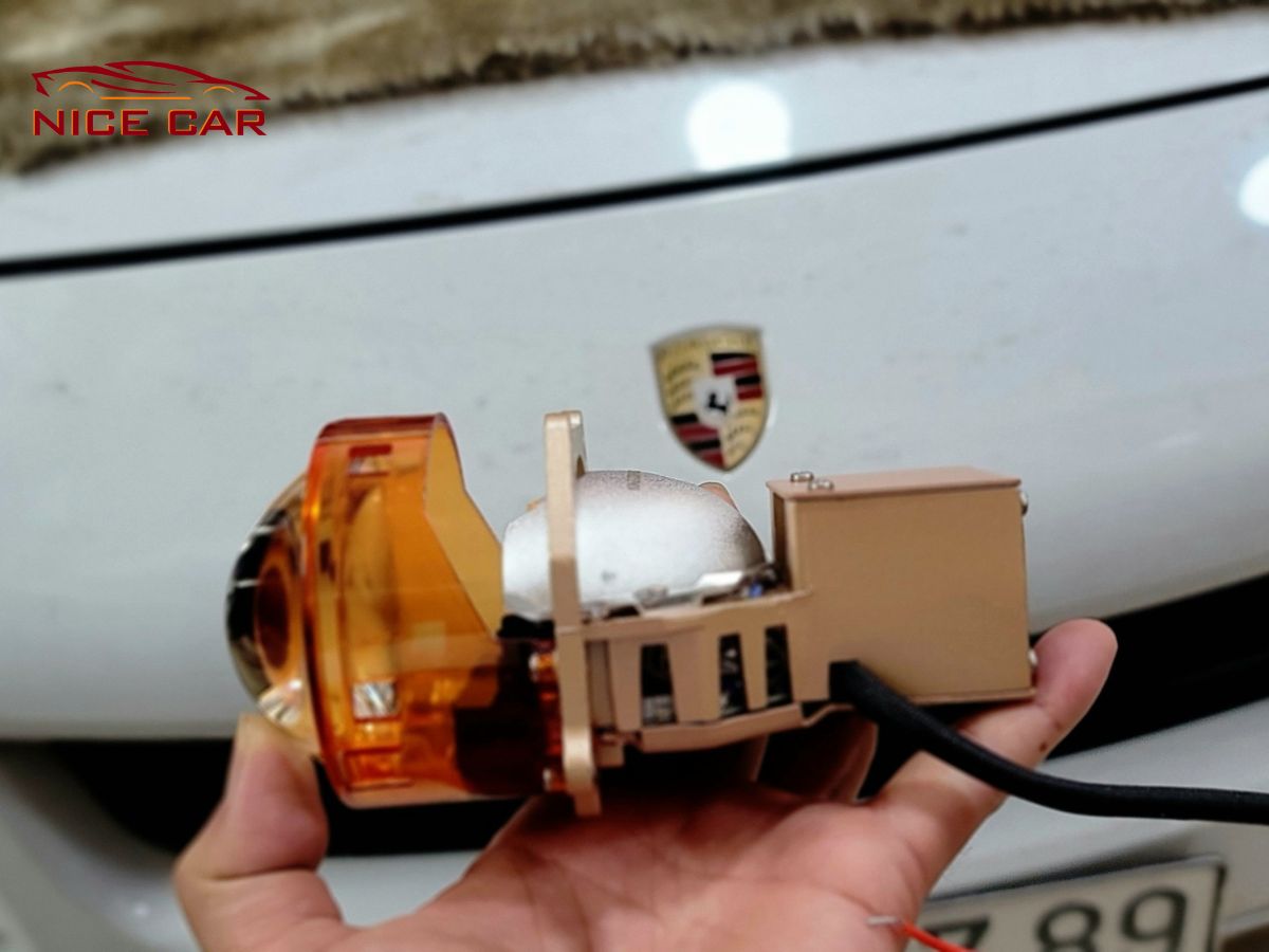 do-den-porsche-cayenne-voi-bi-laser-z22-pro-13