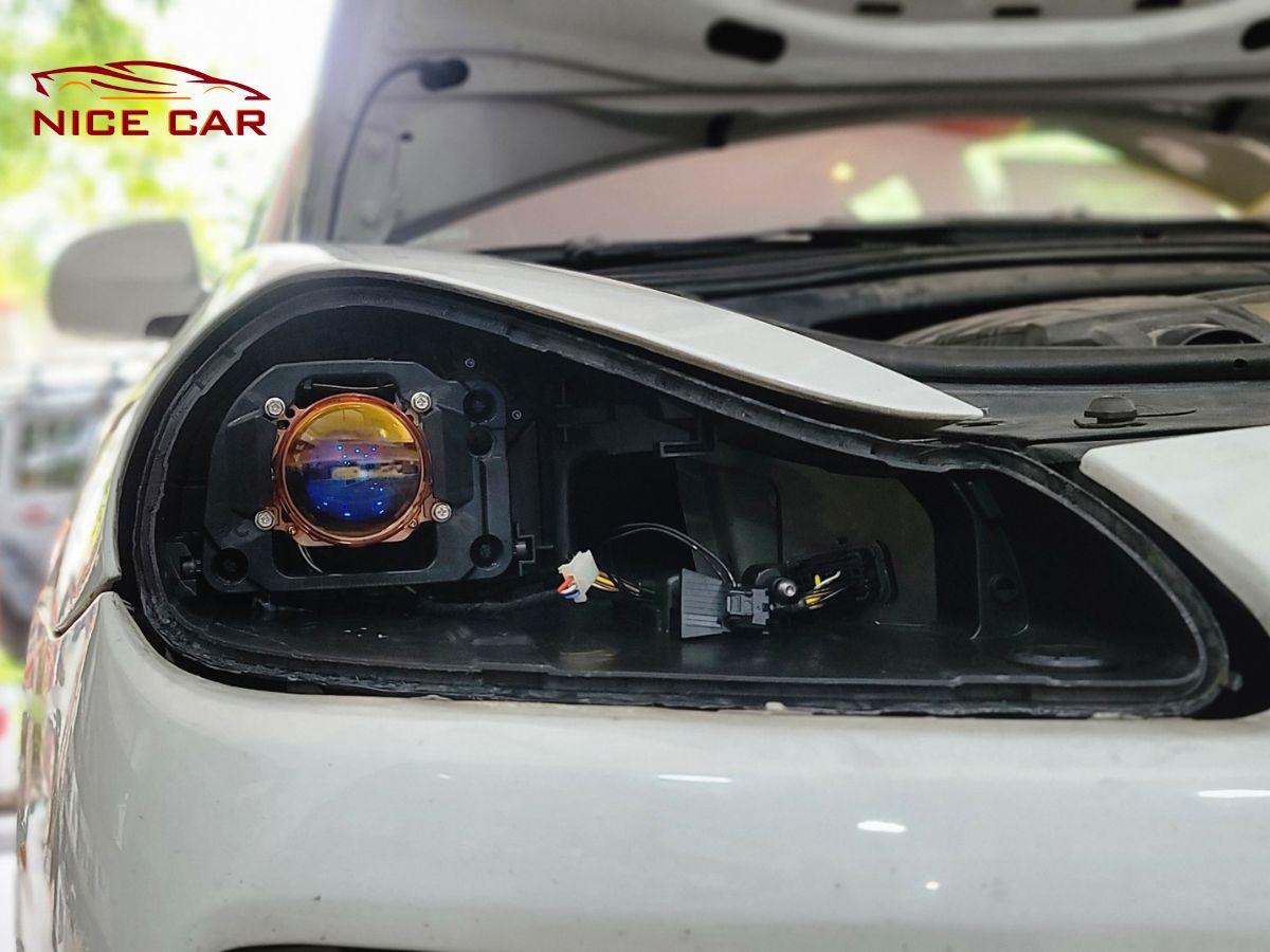 do-den-porsche-cayenne-voi-bi-laser-z22-pro-8