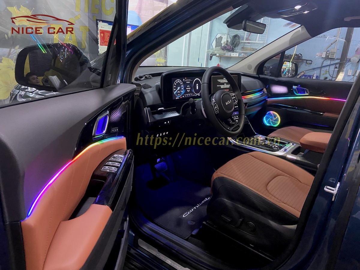 do-ghe-limousine-kia-carnival-black-edition-23