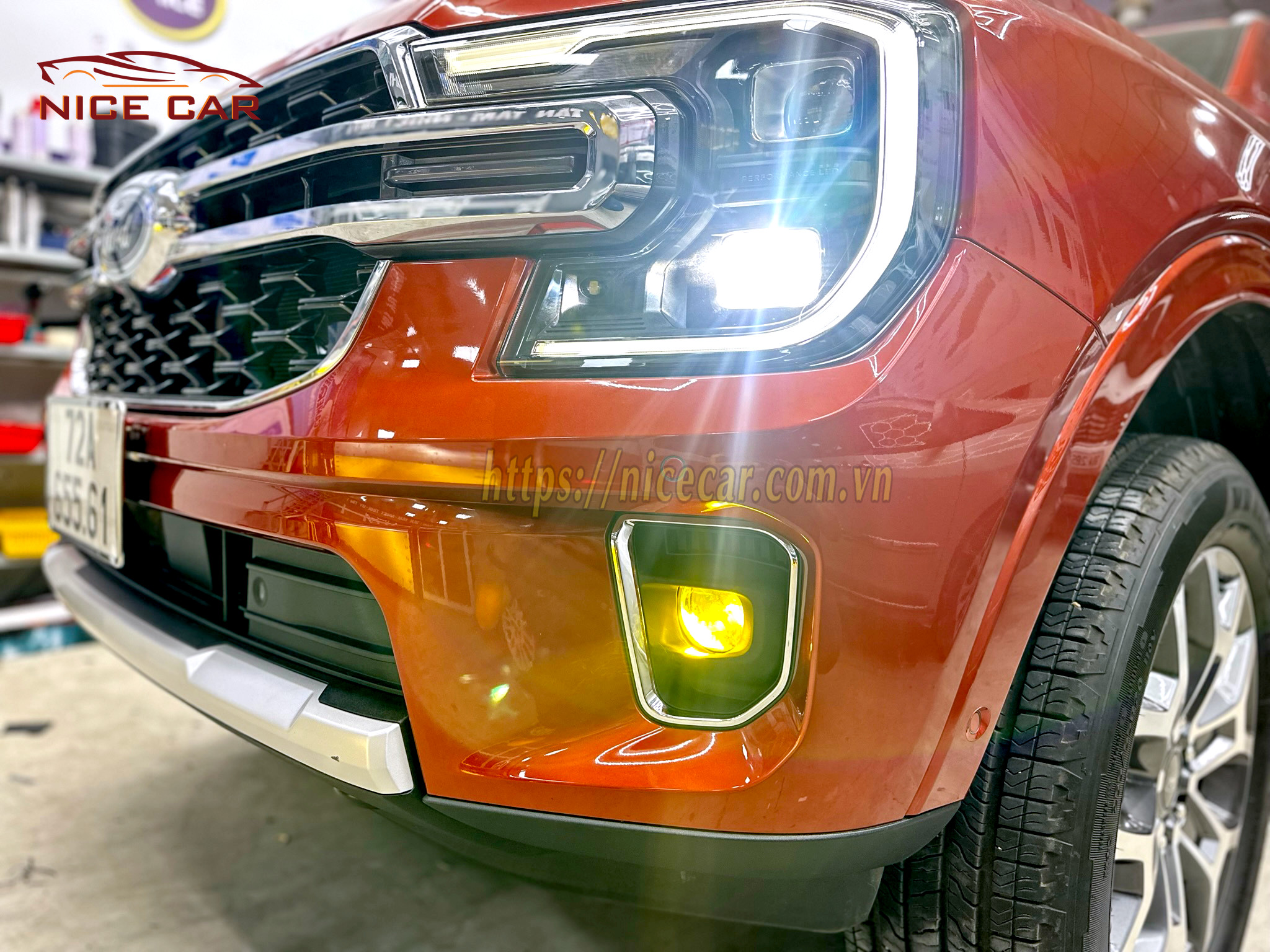 độ đèn sương mù cho Ford Ranger 2023