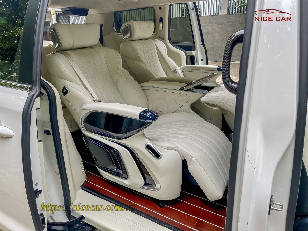 san-go-kia-sedona-2023-6