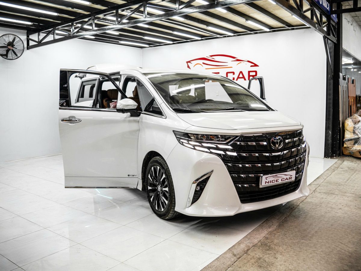 Lót sàn Alphard 2025 cao cấp