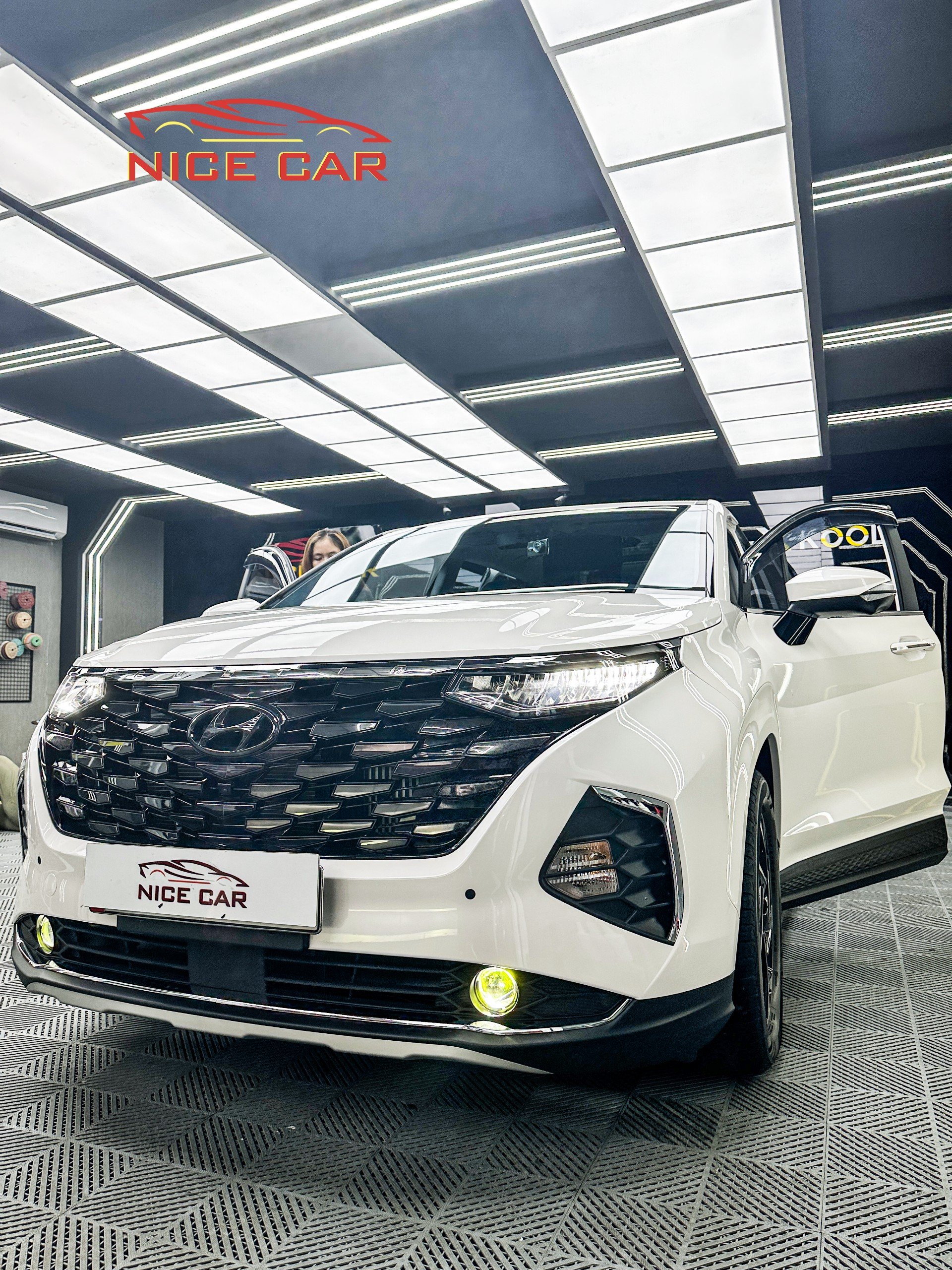 độ bi gầm xe Hyundai Custin