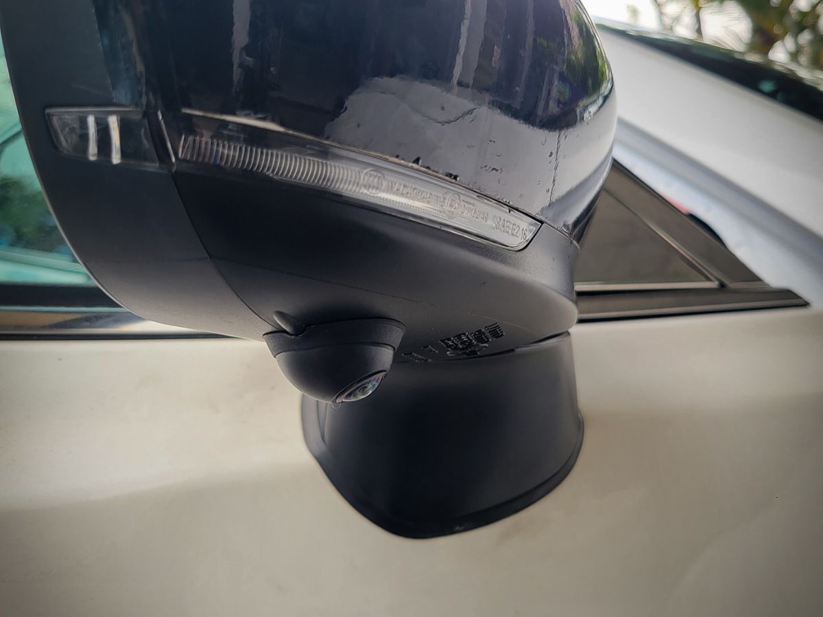 camera-3-mat-elliview-y5-basic-ghi-hinh-goc-rong-tu-icar-1