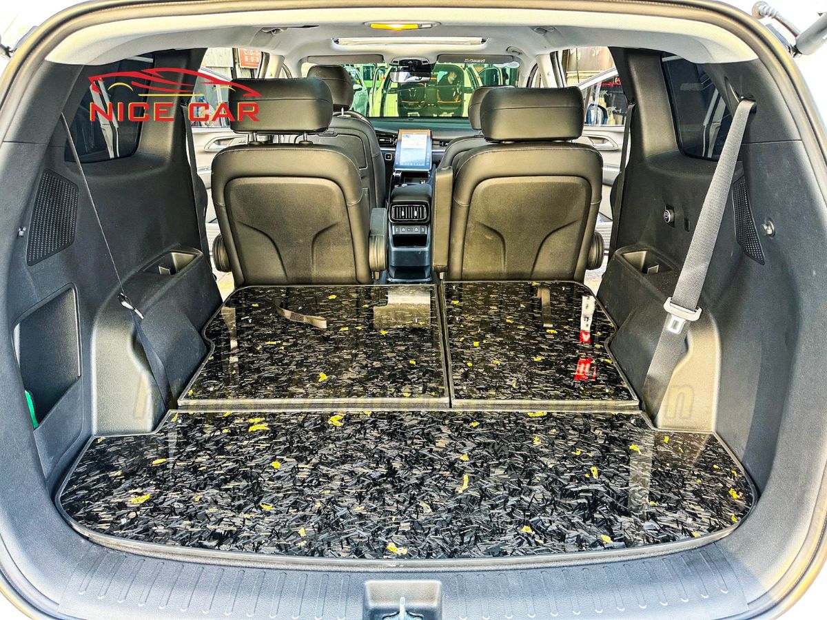 do-noi-that-limousine-hyundai-custin-2024-ghe-flagship-5-0-6