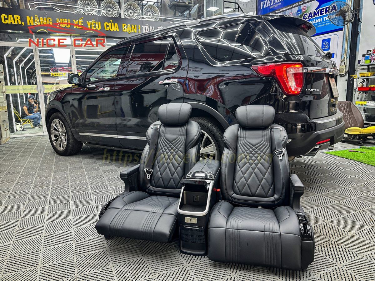 man-hinh-anddo-ghe-limousine-lexus-gx460-moi-nhat-2024-1roid-omas-lexus-es-2014-2019