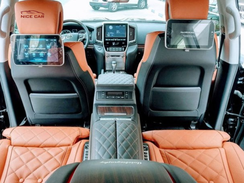 Nâng đời nội thất Land Cruiser