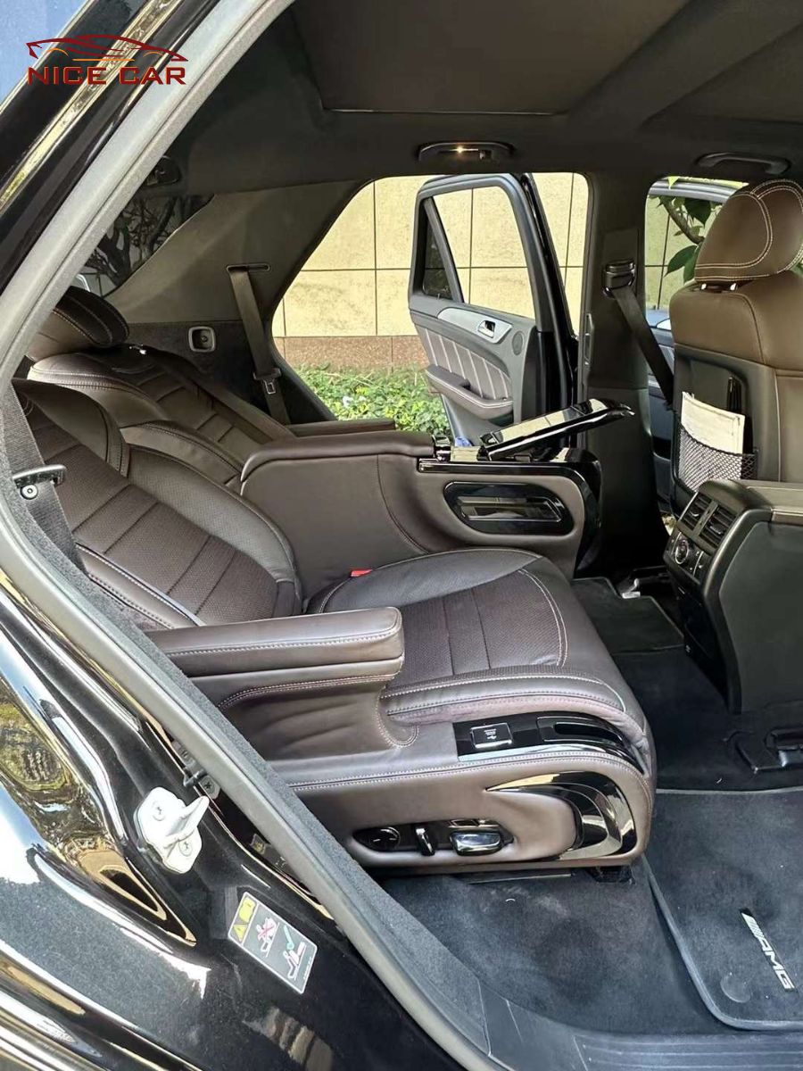 do-limousine-xe-mercedes-gls-mau-ghe-so-3-3