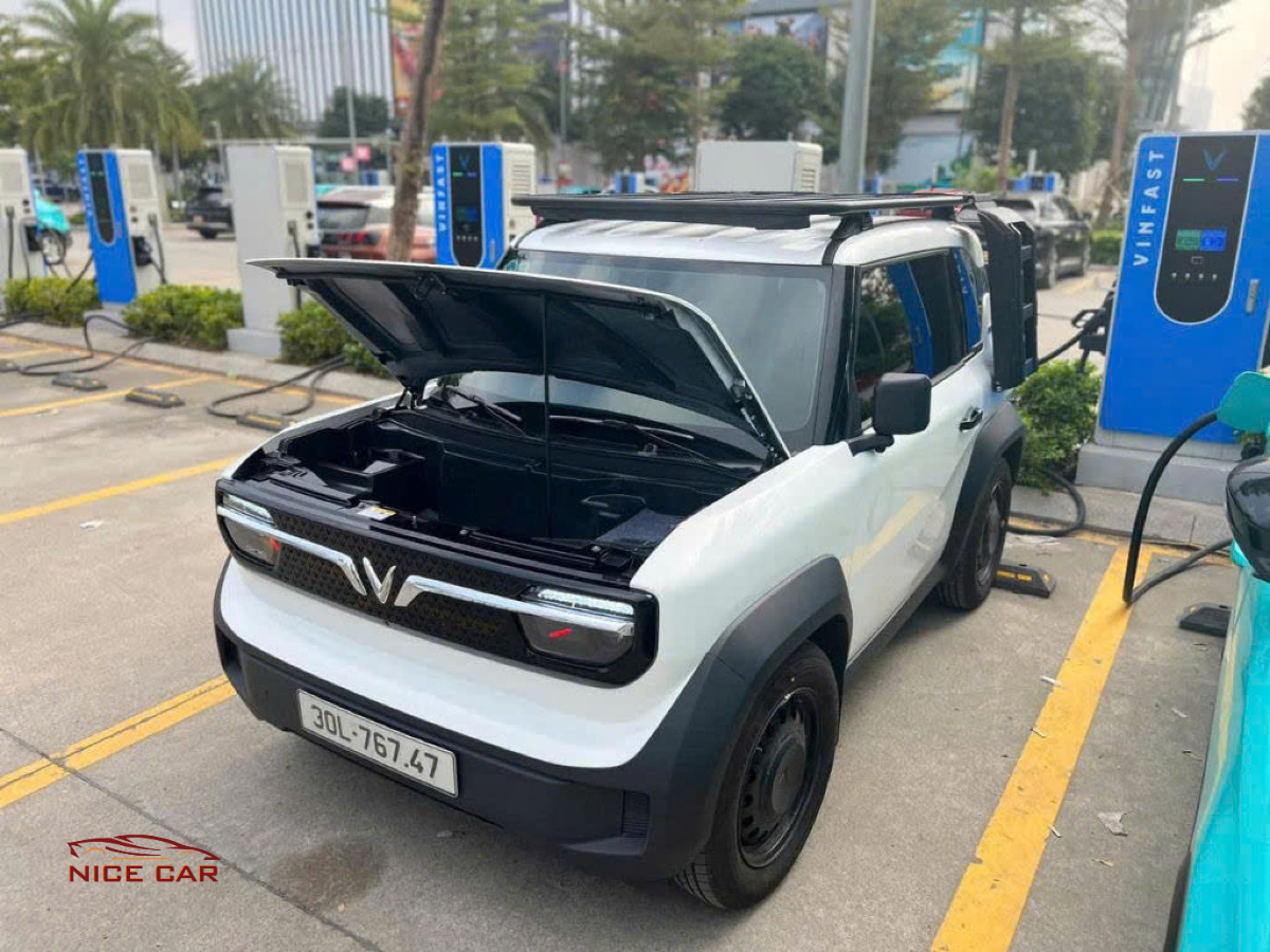 Cốp trước VF3