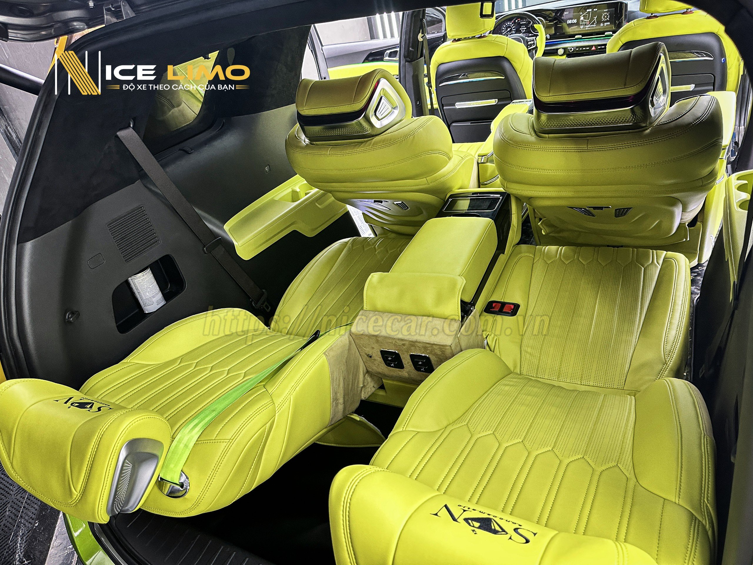 đổi màu nội thất limousine xanh